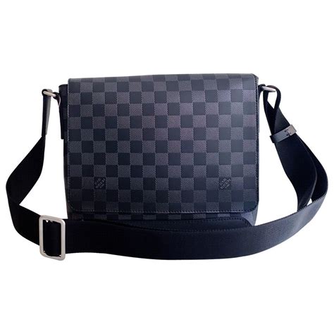 sac porté main homme louis vuitton|sac Louis Vuitton soldes.